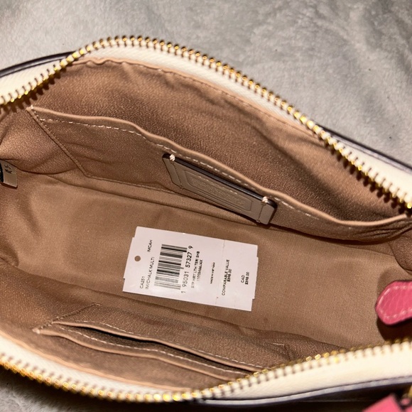 Teri Shoulder Bag With Stripe Heart Print (limited edition) - Picture 5 of 7